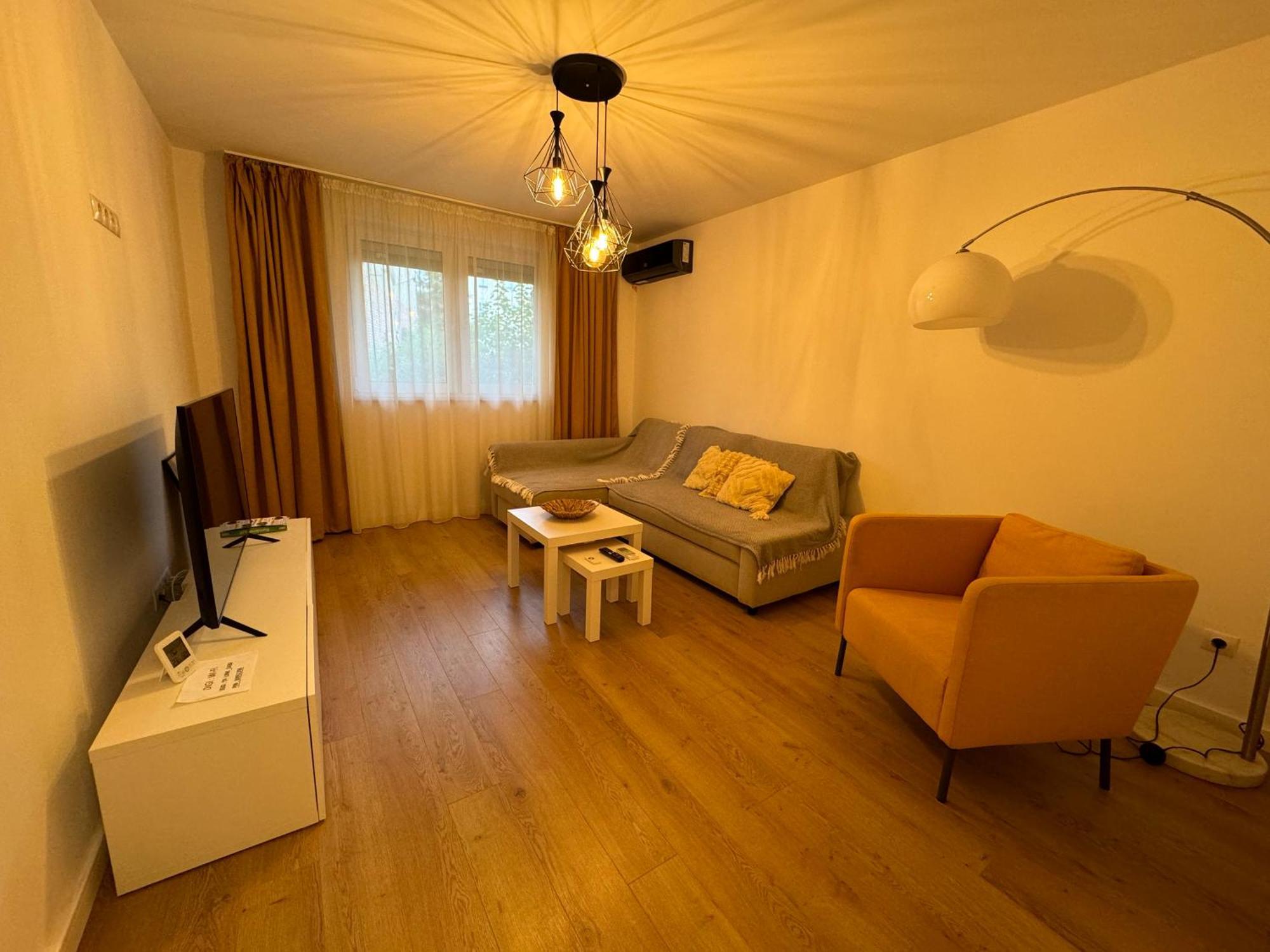 Alexander Cozy Apartment Free Private Parking Medgyes Kültér fotó